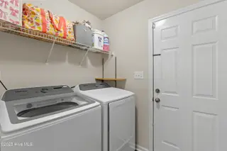 4000 W T Whitehead Drive, Jacksonville, NC 28546 – photo 19: laundry room