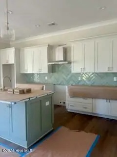 706(Lot29) Orly Lane, Wilmington, NC 28412 — 4-bedroom home in Village at Motts Landing, Wilmington, NC, photo 3 of 19: 706 Orly kitchen