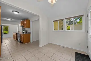 2014 Center Avenue, New Bern, NC 28560 – photo 22: Back Sunroom