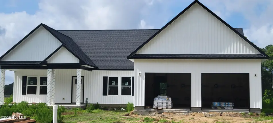 201 Crown Drive, Washington, NC 27889 – photo 1 of 3: 20260526_094033