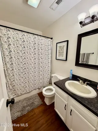 108 W Victoria Court F, Greenville, NC 27834 – photo 12: IMG_4656