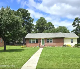 2900 Amherst Road, Rocky Mount, NC 27804 – photo 3: Front Yard