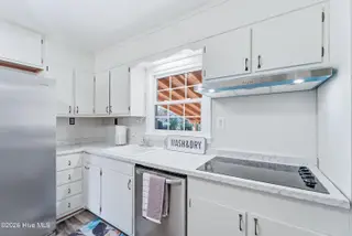 208 Puller Drive, Jacksonville, NC 28540 – photo 14: DSC03983