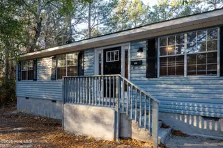 1090 W Maine Avenue, Southern Pines, NC 28387 – photo 3: Post 20250109 1090 W Main Ave 003