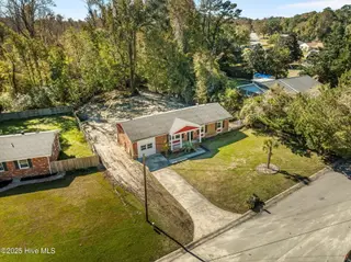 304 Sheffield Road, Jacksonville, NC 28546 – photo 13: 22-web-or-mls-21
