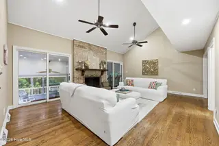 424 Camelia Drive, Washington, NC 27889 – photo 15: 32-web-or-mls-IMG_9196