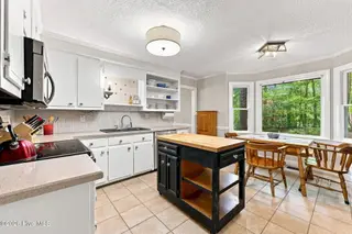 213 Woodhaven Road, Greenville, NC 27834 – photo 8: 28-web-or-mls-IMG_7315