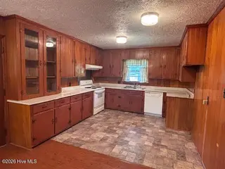 507 Hamilton Drive, Goldsboro, NC 27530 – photo 4: Kitchen