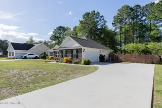 113 Sparkling Brook Way, Jacksonville, NC 28546 — 3-bedroom home in The Lands, Jacksonville, NC, photo 3 of 59: 03_beyc69da53e5686d5