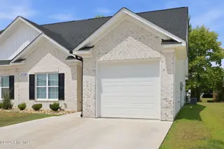 2124 Dartford Drive B, Greenville, NC 27834 – photo 2: 3-web-or-mls-IMG_0003 (1)
