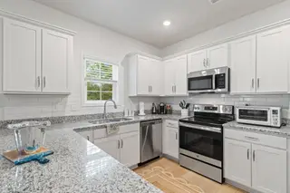 4433 Parsons Mill Drive, Castle Hayne, NC 28429 – photo 14: Kitchen