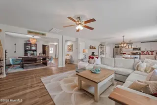 324 Frida Road, New Bern, NC 28560 – photo 14: Family Room 02