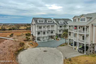 130 Sea Oaks Court 10-A, North Topsail Beach, NC 28460 – photo 6: 130-1
