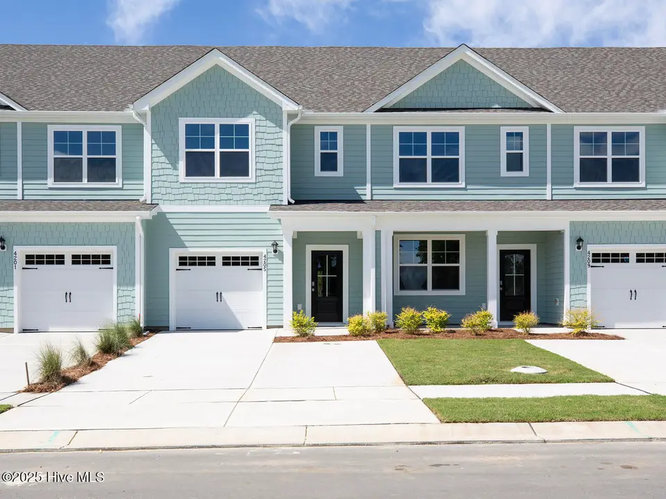 4229 Allsbrook Lane Unit 1060, Leland, NC 28451 – photo 1 of 47: Allsbrook42051FDRHL33A7597-002-004-1280x