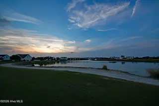 4711 Waves Point, Wilmington, NC 28412 — 3-bedroom waterfront home in Riverlights, Wilmington, NC, photo 15 of 62