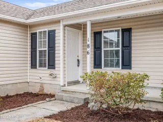 186 Liberty Park Road, Jacksonville, NC 28540 – photo 7: 025a3454