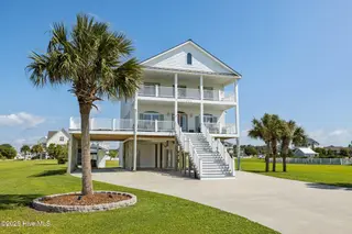 240 Live Oak Road, Newport, NC 28570 – photo 2: 4-web-or-mls-1S3A8613