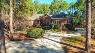 214 Plantation Drive, Southern Pines, NC 28387 – photo 5: Driveway