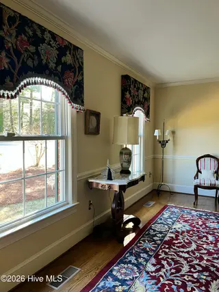 5946 May Boulevard, Farmville, NC 27828 – photo 6: living room