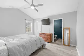 423 Jasmine Lane, Jacksonville, NC 28546 – photo 13: D9BDF886-4201-4EEB-B208-81945A4AD787