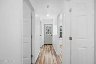 3660 Lakeview Drive SW, Supply, NC 28462 – photo 12: 20_hallway