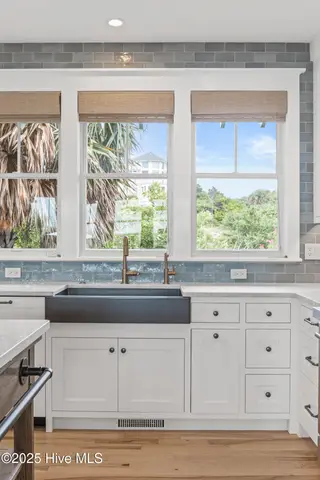 978 S Bald Head Wynd, Bald Head Island, NC 28461 – photo 12: 978_south_bald_head_wynd-15_141
