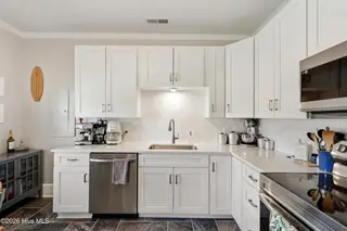 1110 Queen Street, Wilmington, NC 28401 – photo 15: 15_img_2360