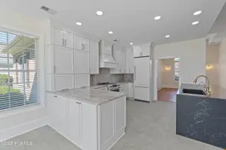 191 S Middleton Drive NW, Calabash, NC 28467 – photo 2: New Kitchen