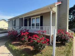 633 Fox Chase Lane, Winterville, NC 28590 – photo 3: Front Porch