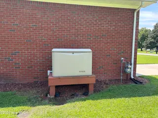208 Pinewood Drive, New Bern, NC 28562 – photo 12: IMG_0942
