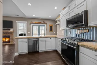 377 Knollwood Drive, Hampstead, NC 28443 – photo 12: 40-web-or-mls-IMG_9872