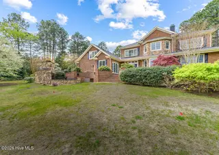 525 Lake Dornoch Drive, Pinehurst, NC 28374 – photo 11: 260330-525LakeDornochDr-2848