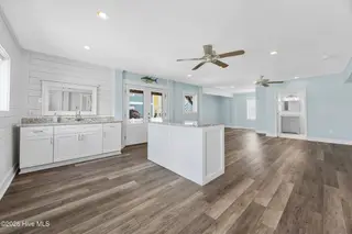 301 S Fourth Avenue, Kure Beach, NC 28449 – photo 13