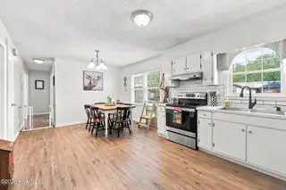 412 Gayle Boulevard, Winterville, NC 28590 – photo 16: 17-web-or-mls-BLS_0020