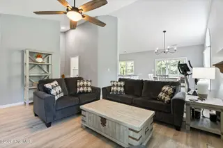 1128 Mill Run Road, Sneads Ferry, NC 28460 – photo 6: Living Room