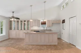 121 White Ash Drive, Pine Knoll Shores, NC 28512 – photo 18: 18-web-or-mls-chadwick-visuals-121-white