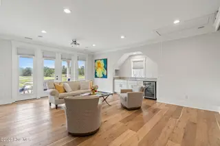 9279 Devaun Pointe Circle, Calabash, NC 28467 – photo 17: Family room