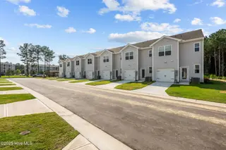 1018 Bayard Wootten Way, New Bern, NC 28562 – photo 6: 7-web-or-mls-DSC_1171_1