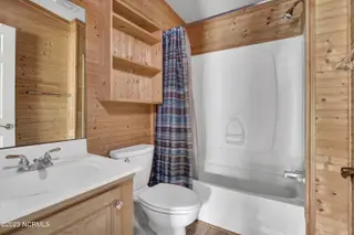 2645 Scotts Hill Loop Road, Wilmington, NC 28411 – photo 17: Main Bath
