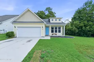 103 Forsythia Court, Jacksonville, NC 28546 — 3-bedroom home in Aragona Village, Jacksonville, NC, photo 1 of 48: Front