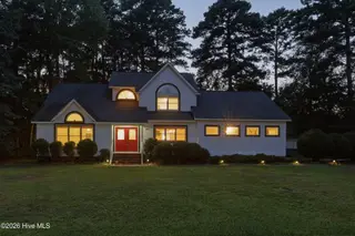 102 Bishop Drive, Winterville, NC 28590 – photo 4: 2_8d94b4b3-3c41-4c77-bc9a-ac4ebc290079