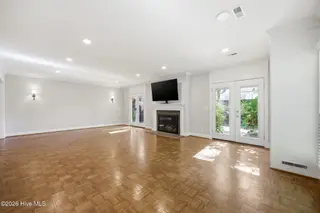 813 Greenbriar Road, Kinston, NC 28501 – photo 20: 33-web-or-mls-IMG_0035