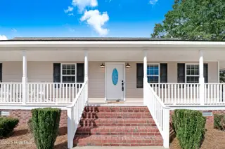 705 Guilford Street, Goldsboro, NC 27530 – photo 5: 05-705 W Guilford St-5