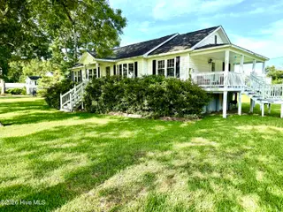 1590 S River Road, Beaufort, NC 28516 – photo 2: Welcome