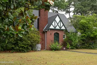 2401 E 4th Street, Greenville, NC 27858 – photo 3: 2401_E_Fourth-2