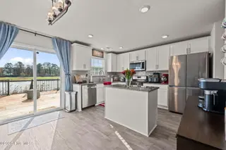 600 Lake Tyler Drive, New Bern, NC 28560 – photo 7: 23-web-or-mls-DSC_1361