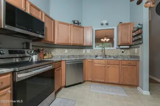 295 Brookstone Way, Jacksonville, NC 28546 – photo 20: Kitchen
