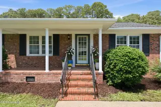 216 Carolina Pines Boulevard, New Bern, NC 28560 – photo 4: Come On In!
