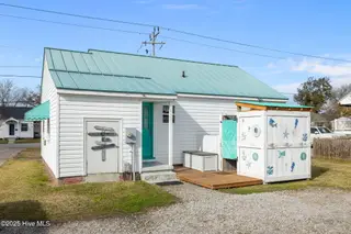 908 N 20th Street, Morehead City, NC 28557 – photo 5: 5-web-or-mls-1S3A9711