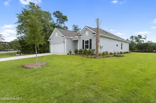 531 Glitter Bay Loop, Shallotte, NC 28470 — 3-bedroom home in Solserra, Shallotte, NC, photo 4 of 41